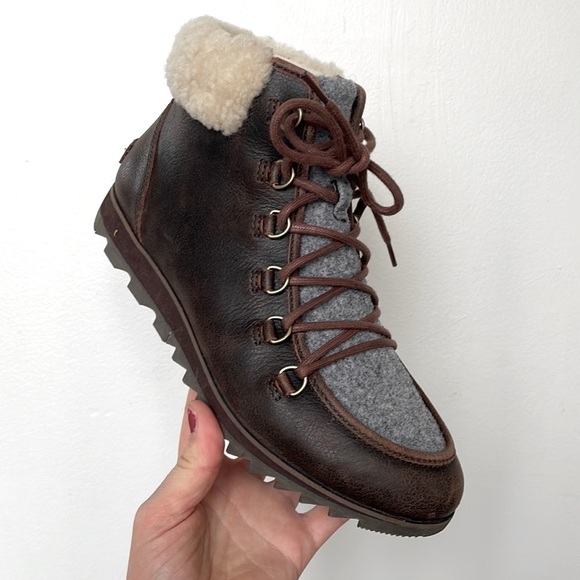 Sorel Harlow Lace Cozy Boot Wool and Leather NL3338 Waterproof size 8 US - Picture 1 of 11